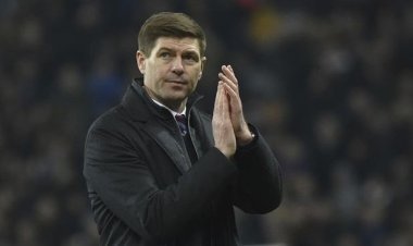 Gaji 'Sultan' Steven Gerrard di Arab Saudi, Ten Hag Lewat!