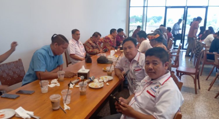 Coffee Morning untuk Membangun Sarana Komunikasi Bersama Kakanwil Imigrasi Kepri dan IWOI Kepri