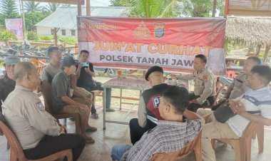 Kapolsek Tanah Jawa Adakan Jumat Curhat, Ajak Warga Nagori Buntu Bayu Jaga Kamtibmas dan Berantas Narkoba