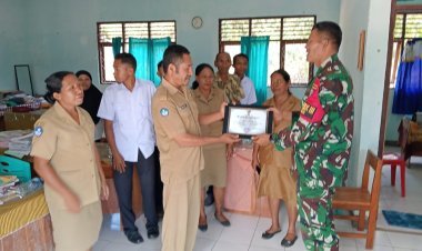 Satgas Yonkav 6/Naga Karimata Berikan Apresiasi Kepada SMP Wini