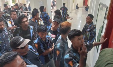 Diduga ingin Menakuti Saksi Dan Korban Supir Truk PT Key Key, Ratusan Masa IPK Kuasai Ruang Sidang