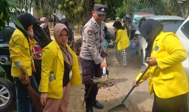 Jumat Curhat dan Jumat Bersih Bersama Kapolsek Suro di Desa Alur Linci