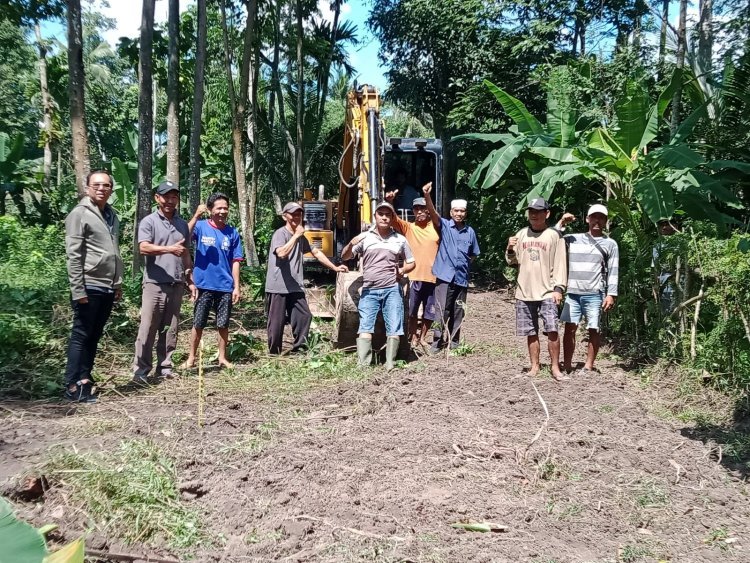 Pemerintah Desa Sukajaya Realisasikan Program Ketahanan Pangan dengan Pembukaan Jalan Baru