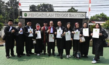 Soegiharto Santoso Resmi Menjadi Advokat PERATIN