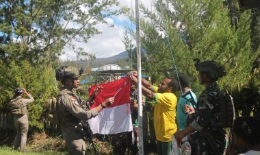 Kibarkan Merah Putih, HABEMA dan Warga Kago Gelar Aksi Patriotisme