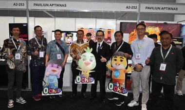 Fadli Zon Kunjungi APTIKNAS Pavilion di IDTEx 2024