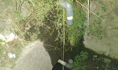 Pipa  PDAM Dipotong Bawah Gorong Gorong Warga Dusun Empat Desa Karang Raja  Menjerit Air Mati Total