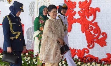 Presiden Jokowi Sampaikan Pidato Kenegaraan dengan Busana Adat Betawi di Gedung Nusantara
