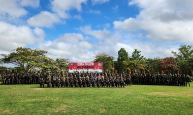 Yonif 141/AYJP  Gelar Upacara Satgas Pamtas RI-PNG