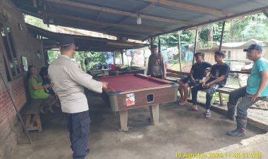 Polsek Serbelawan Lakukan Patroli Dialogis di Nagori Dolok Ilir I, Beri Himbauan Terkait Bahaya Perjudian dan Narkoba