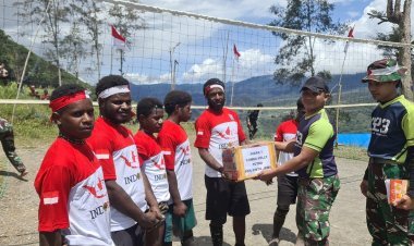 Warga Mombru Bersama Prajurit Habema Semangat Peringati HUT Kemerdekaan RI