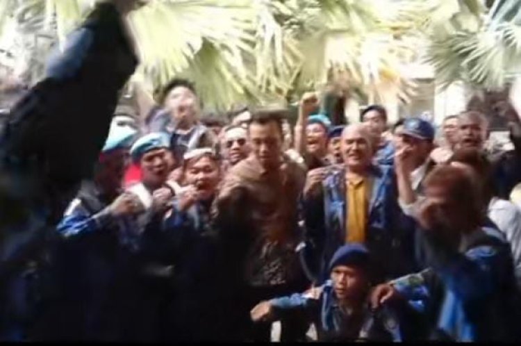 Perlakuan Khusus di Kejaksaan Deliserdang: Ketua IPK Pancur Batu Tidak Diborgol dan Pakai Baju IPK