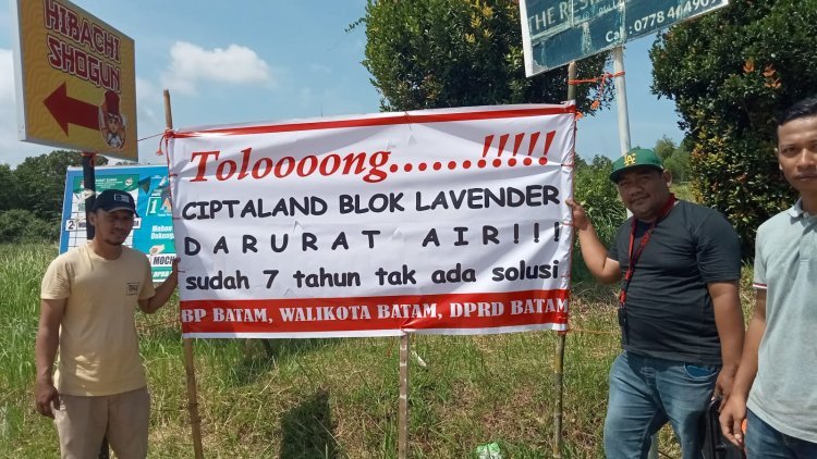 Warga Lavender Ciptaland Keluhkan Masalah Air Bersih PDAM Batam