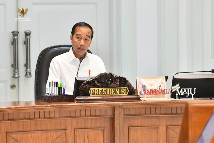 Presiden Joko Widodo Pimpin Rapat Terbatas: Bahas Rencana Kerja Pemerintah, Nota Keuangan, dan RAPBN 2025