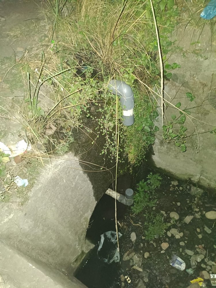 Pipa PDAM Dipotong Bawah Gorong Gorong Warga Dusun Empat Desa Karang Raja Menjerit Air Mati Total
