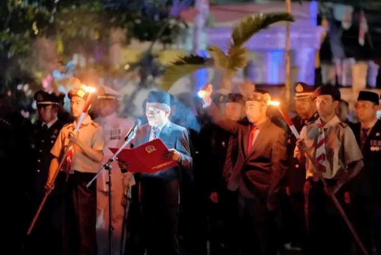 Ketua DPRD Rohil Maston Menghadiri Pawai Obor