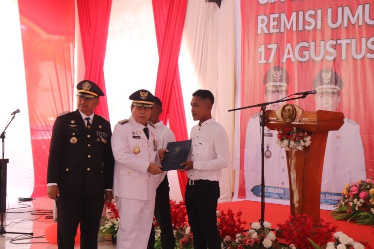 Lapas Pasirpangaraian Beri Remisi kepada Warga Binaan dalam Peringatan HUT RI ke-79
