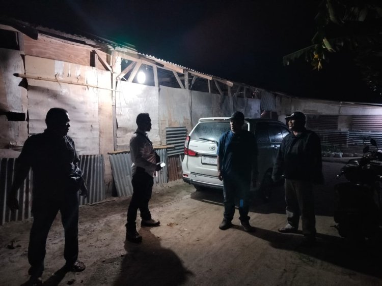 Kapolsek Tanah Jawa Razia Kafe Buka Larut Malam, Tegaskan Komitmen Cegah Praktik Prostitusi dan Pesta Miras
