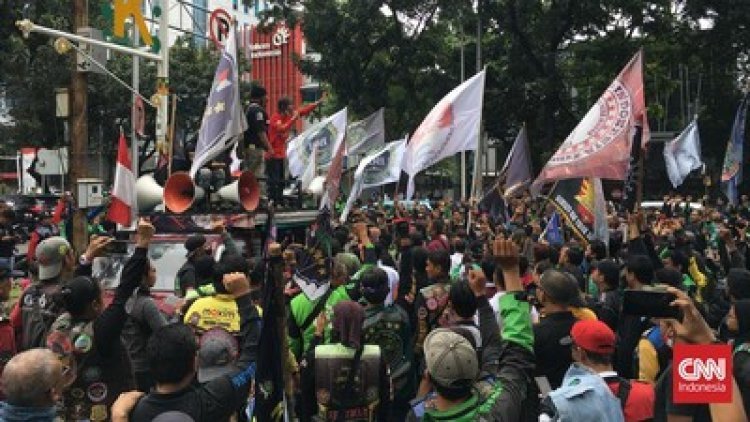 Pemerintah dan Perusahaan Harus Beri Perlindungan dan Perhatian Khusus kepada Pekerja Ojek dan Kurir Online