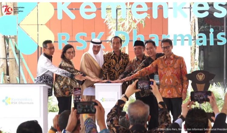 Presiden Joko Widodo meresmikan Gedung Pelayanan Kanker Ibu dan Anak Rumah Sakit Kanker (RSK) Dharmais