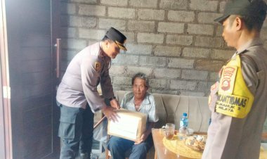Peduli Kasih Kapolsek Gilimanuk Terhadap Warga Lumpuh dan Sakit Menahun, Berikan Bantuan Sembako.