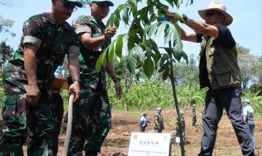 Panglima TNI Bagikan Ratusan Paket Sembako dan Tanam Pohon di PMPP TNI