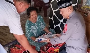 Polsek Perdagangan Gelar Jumat Barokah, Berikan Bantuan Sembako untuk Warga Kurang Mampu