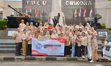 Satgas Pamtas Yonarmed 11 Kostrad Bersama Ikatan Apoteker Indonesia Gelar Pemeriksaan Kesehatan di Alun-Alun Kota Nunukan