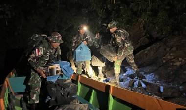 Satgas Yonarmed 11 Kostrad Gagalkan Penyelundupan Ratusan Kaleng Miras di Perbatasan
