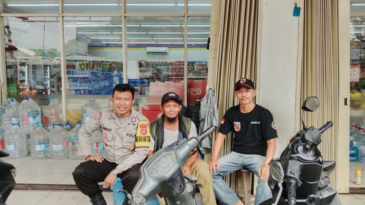 Program Polisi Peduli Pengangguran: Bhabinkamtibmas Desa Pasir Gadung Dorong Masyarakat untuk Lebih Produktif