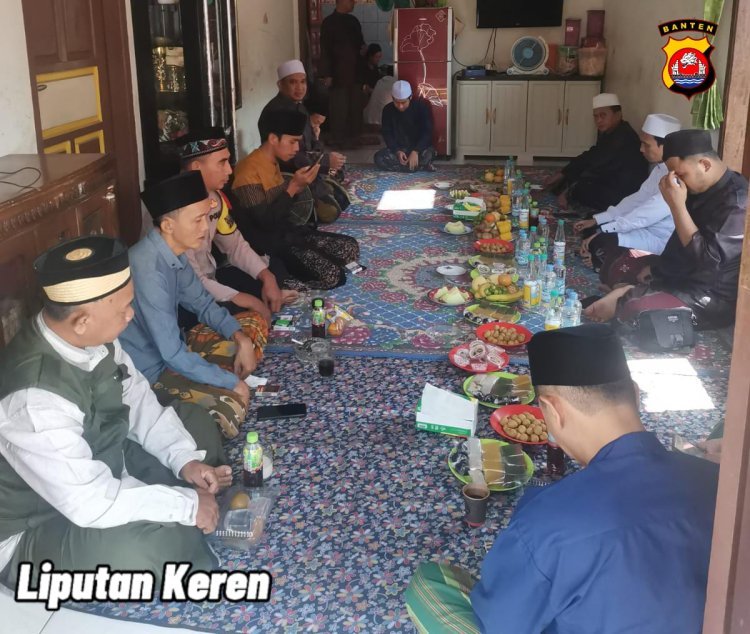 Bhabinkamtibmas Desa Cibadak Hadiri Peringatan Maulid Nabi di Kampung Pasirandu, Tegaskan Pentingnya Kondusivitas Kamtibmas