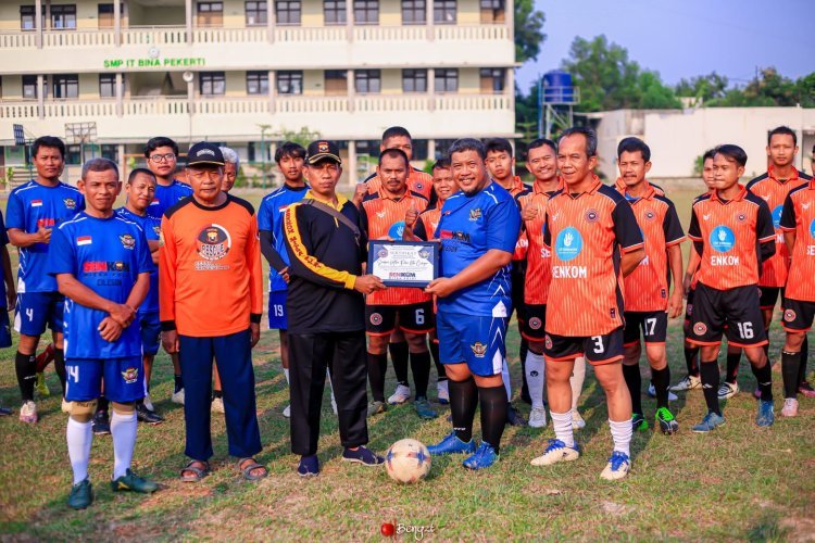 Solidaritas TNI-Polri dalam Pertandingan Persahabatan Senkom FC Tangerang dan Cilegon