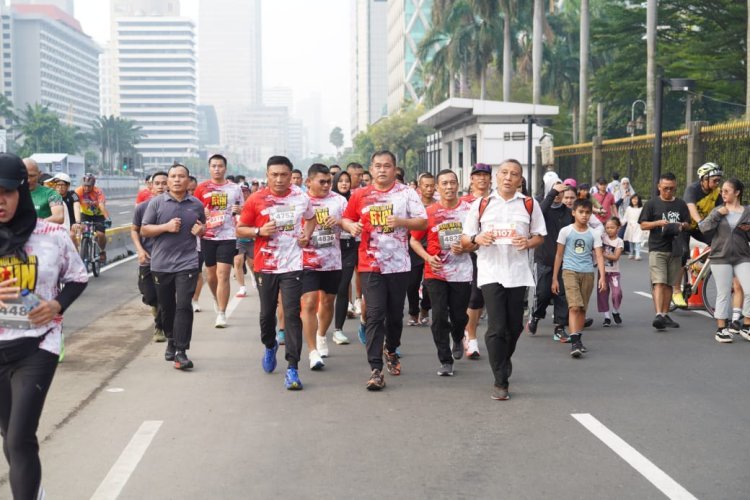 Keseruan Matra Fair Hari Kedua : Kasad Ikuti Panglima TNI Fun Run Hingga Swafoto Bareng Masyarakat