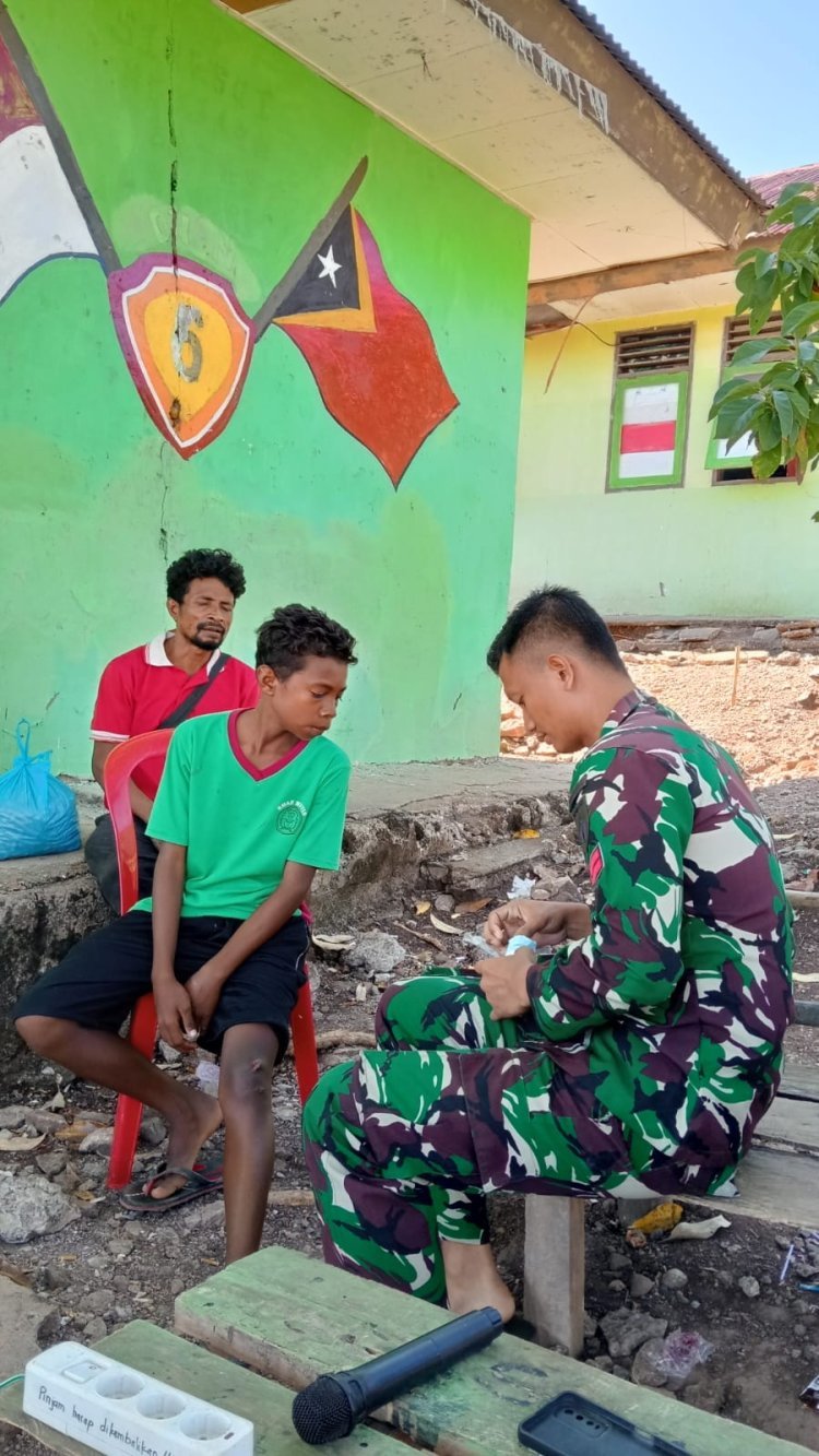 Anggota Pos Aplal Sigap Tangani Insiden Luka Sabetan Parang pada Warga