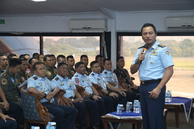 Kaskoopsud I Hadiri Briefing Kasau untuk Penerbangan Demo Udara Gabungan HUT TNI ke-79