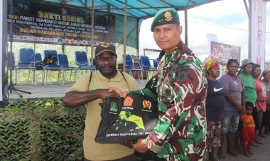 SENYUM LEBAR WARGA KENYAM TERIMA SEMBAKO HABEMA