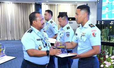 Personel Skadron Udara 52 Lanud Raden Sadjad Natuna Raih Penghargaan Terbaik di Askomlek Kasau Awards 2024