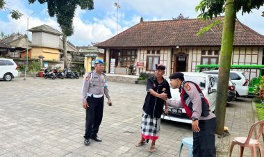 Beri Rasa Aman Kepada Pengunjung, Pawas Bersama Anggota Sambangi Obyek Wisata Penglipuran