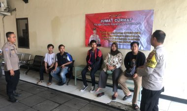 Polsek Cikupa Gelar Kegiatan Jumat Curhat di Kp. Cikupa