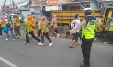Polsek Cikupa Gelar Protap Pengaturan Lalu Lintas di Jalan Raya Serang