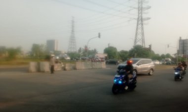 Pengamanan Lalu Lintas Pagi Hari oleh Anggota Polsek Cikupa Berjalan Lancar dan Terkendali