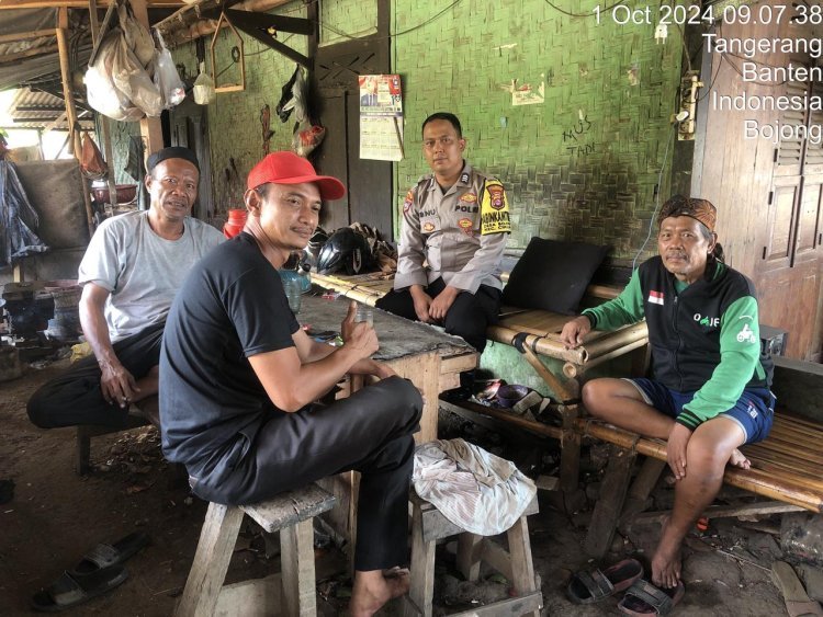 Bhabinkamtibmas Polsek Cikupa Sampaikan Pesan Kamtibmas di Desa Bojong