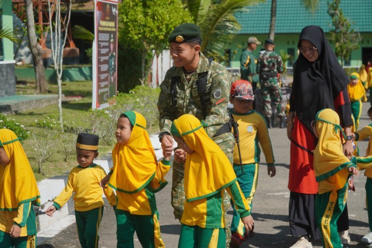 Anak PAUD Al-Ikhlas Menyerbu Kotis Satgas Pamtas Yonarmed 11 Kostrad di Nunukan
