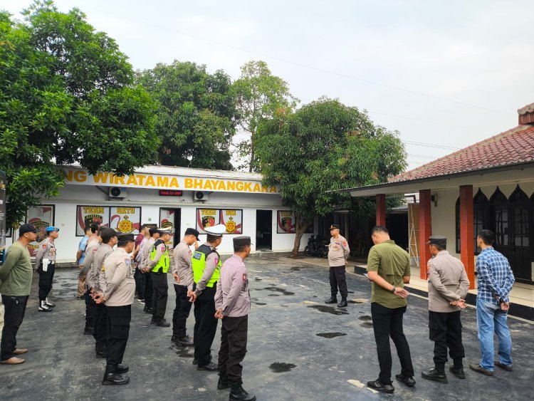 Apel Pagi Personil Piket Polsek Cikupa Dipimpin Wakapolsek
