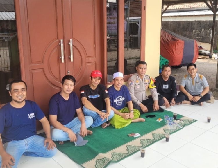 Babinkamtibmas Kelurahan Sukamulya Lakukan Sambang di Kampung Samprok