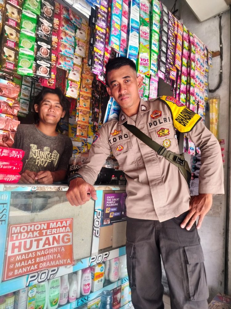 Silaturahmi di Warung Bhabinkamtibmas, Upaya Polsek Cikupa Jalin Hubungan Baik dengan Warga
