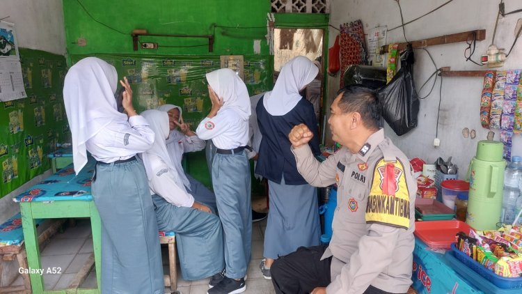 Bhabinkamtibmas Desa Sukadamai Sambangi Warga, Pererat Hubungan Polri dengan Masyarakat
