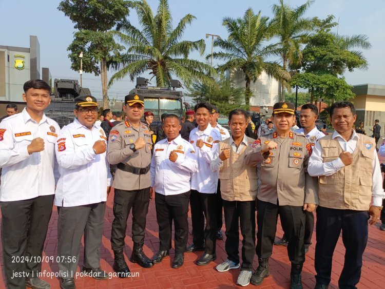 Senkom dan Pokdarkamtibmas Kota Cilegon Berpartisipasi dalam Apel Besar PAM Swakarsa di Mapolda Banten