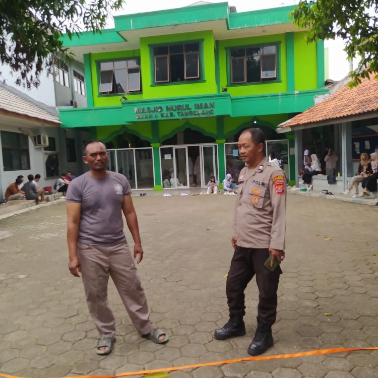 Polsek Cikupa Amankan Pentas Seni SMA Negeri 4 Kabupaten Tangerang