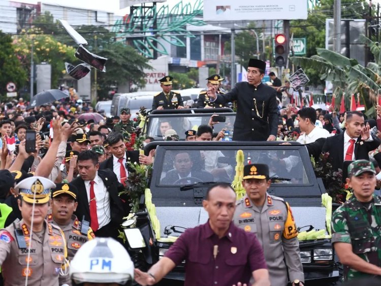 Perpisahan Mengharukan: Jokowi Pulang ke Solo Setelah 10 Tahun Berjasa untuk Bangsa